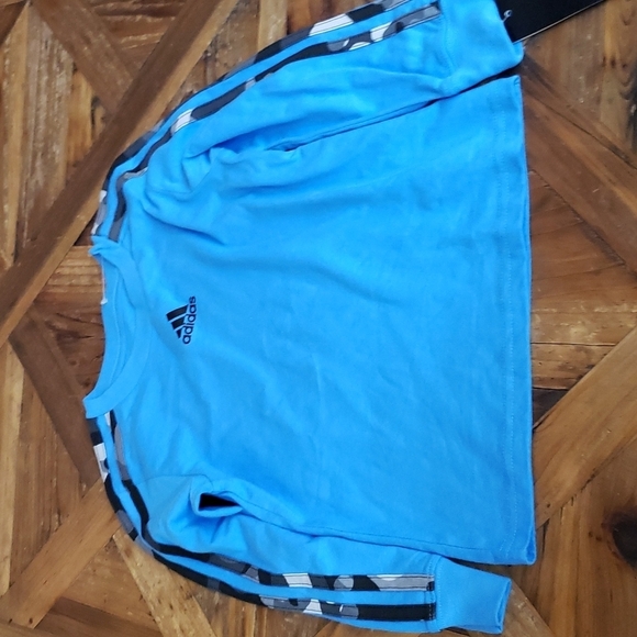 ADIDAS & Under Armour tops for boys - Picture 2 of 6